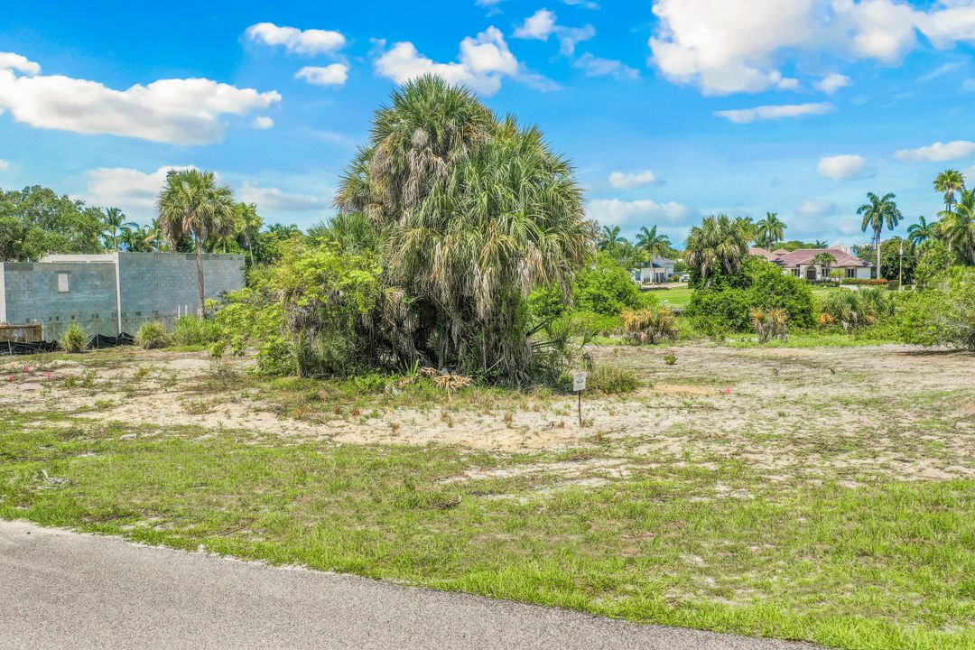 1115 Caxambas Dr, Marco Island, FL 34145