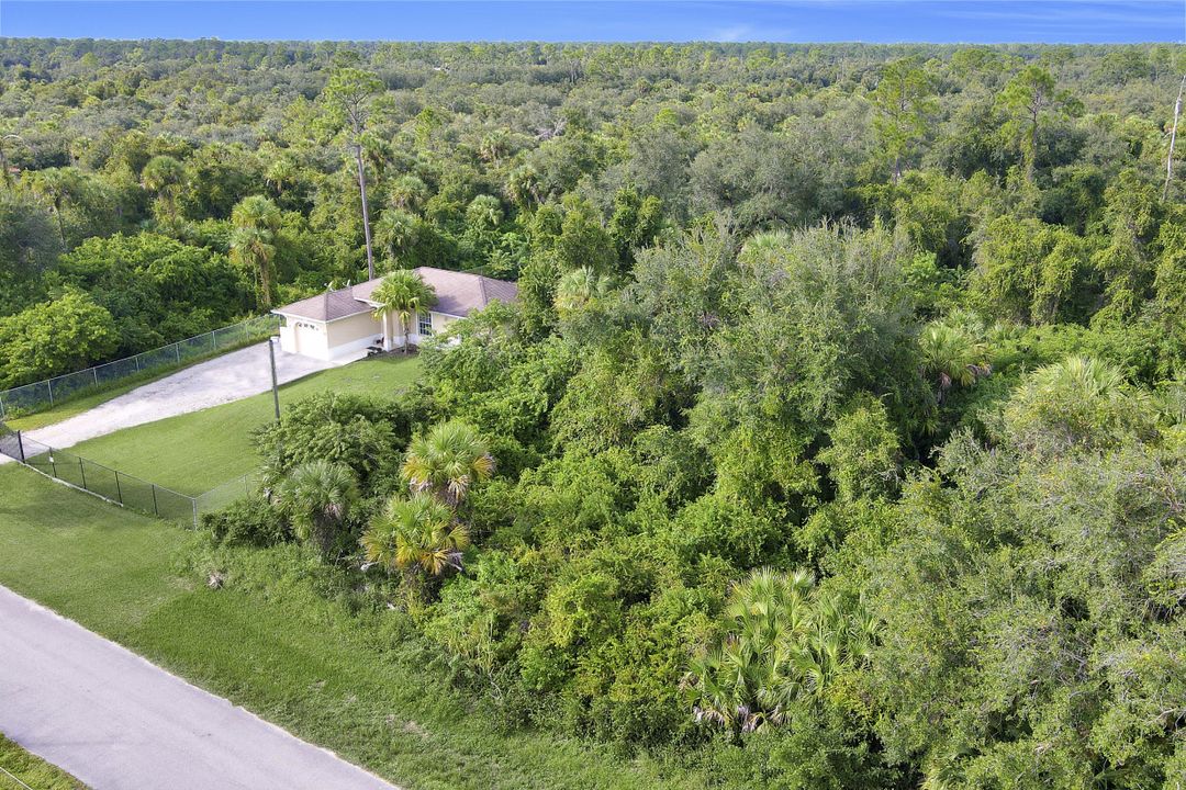 22nd Ave SE, Naples, FL 34117