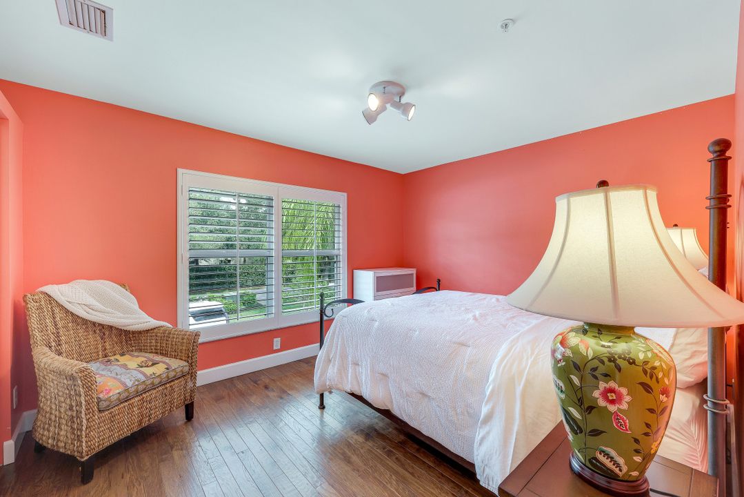 5100 Cedar Springs Dr #201, Naples, FL 34110