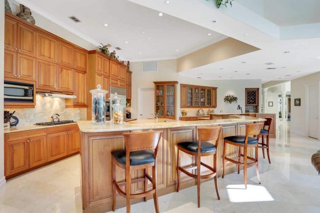 4309 Brynwood Dr, Naples, FL 34119