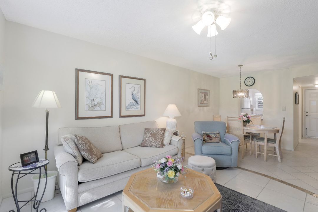 180 Turtle Lake Ct #103, Naples, FL 34105