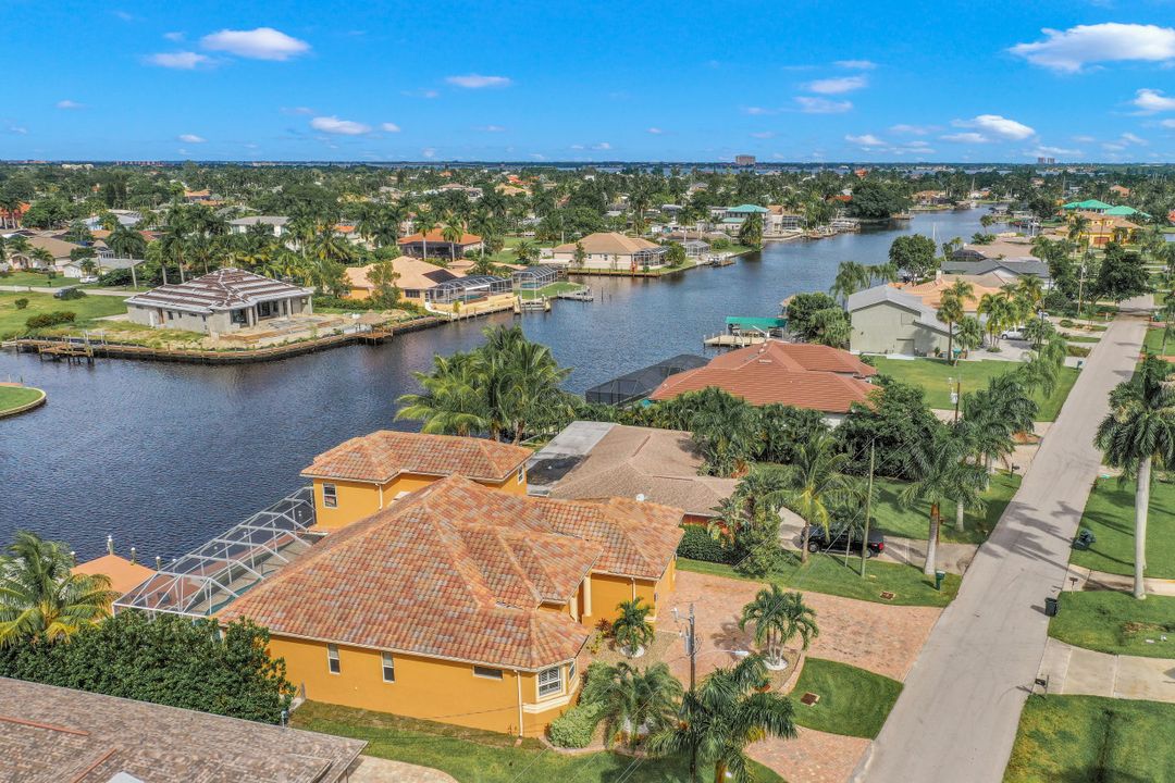 719 Coral Dr, Cape Coral, FL 33904