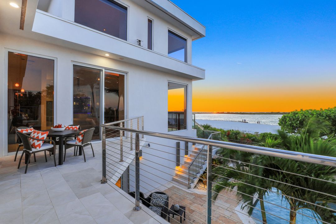 202 S Beach Dr, Marco Island, FL 34145