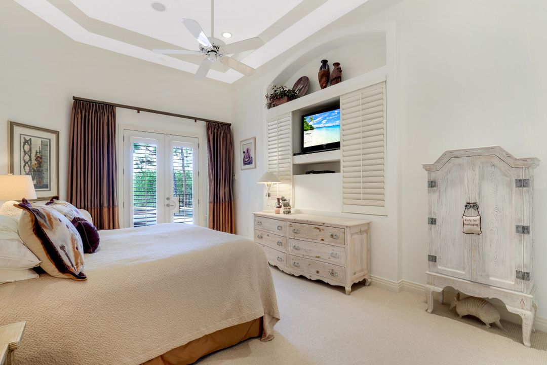 27820 Riverwalk Way, Bonita Springs, FL 34134