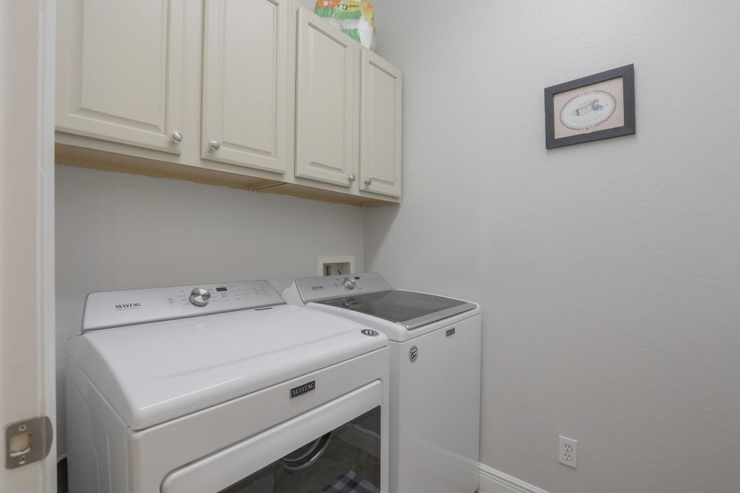 7782 Berkshire Pines Dr, Naples, FL 34104