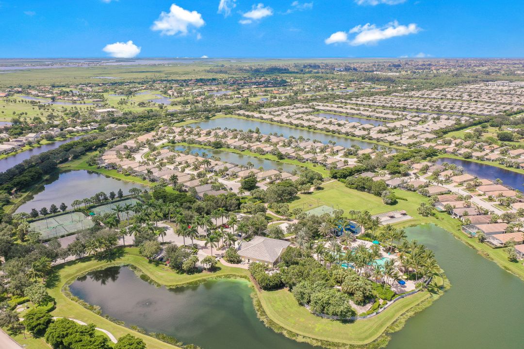 2761 Lambay Ct, Cape Coral, FL 33991