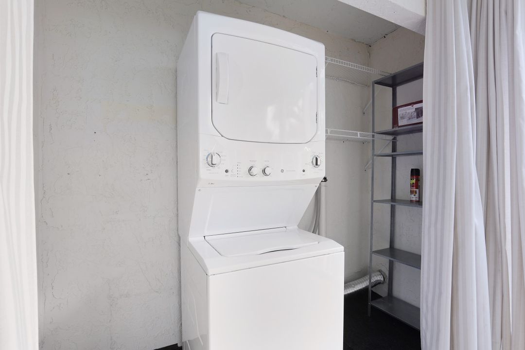 5467 Rattlesnake Hammock Rd #208C, Naples, FL 34113