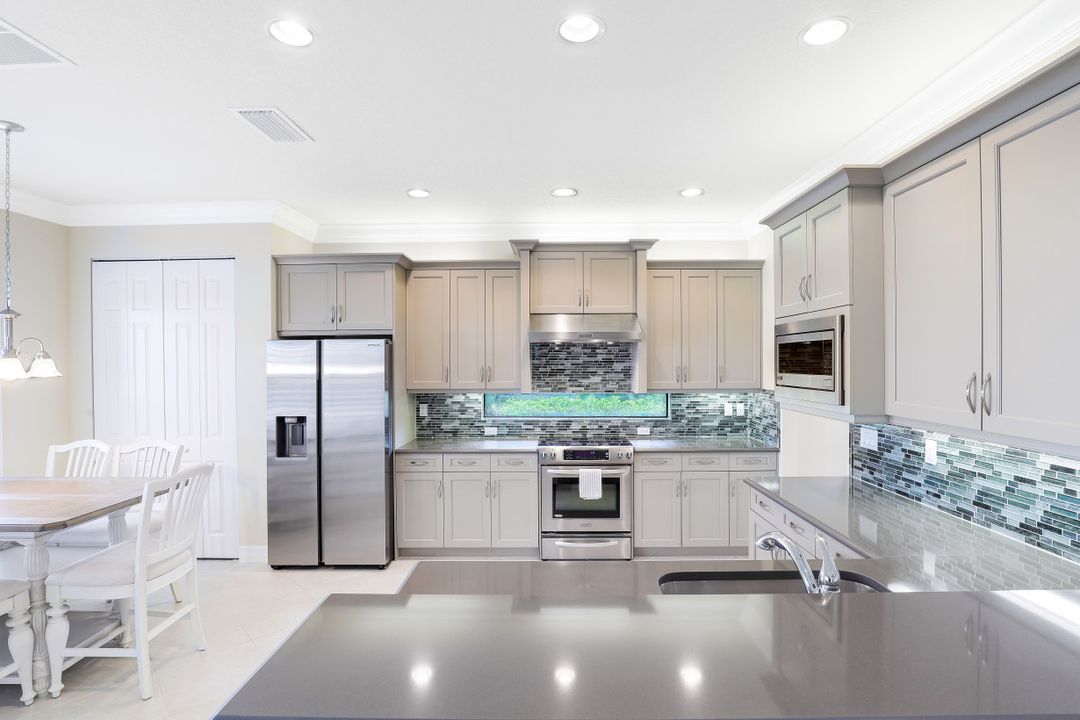 2939 Cinnamon Bay Cir, Naples, FL 34119