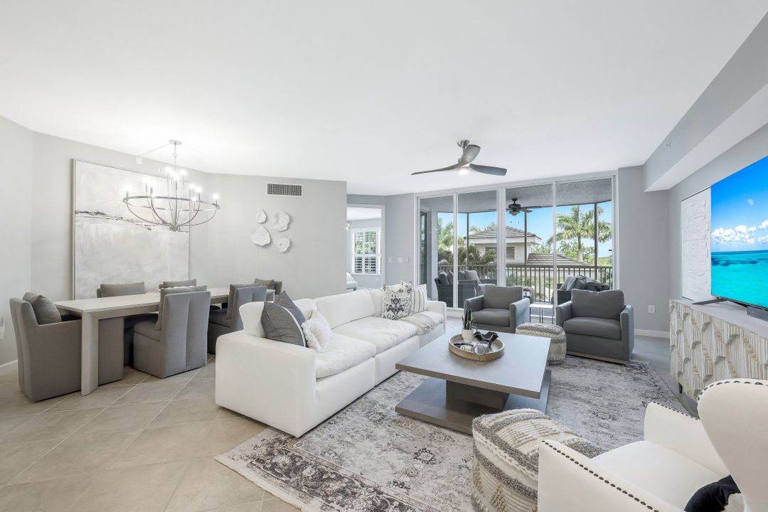 325 Dunes Blvd #204, Naples, FL 34110