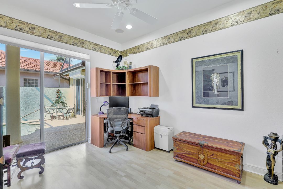 112 April Sound Dr, Naples, FL 34119