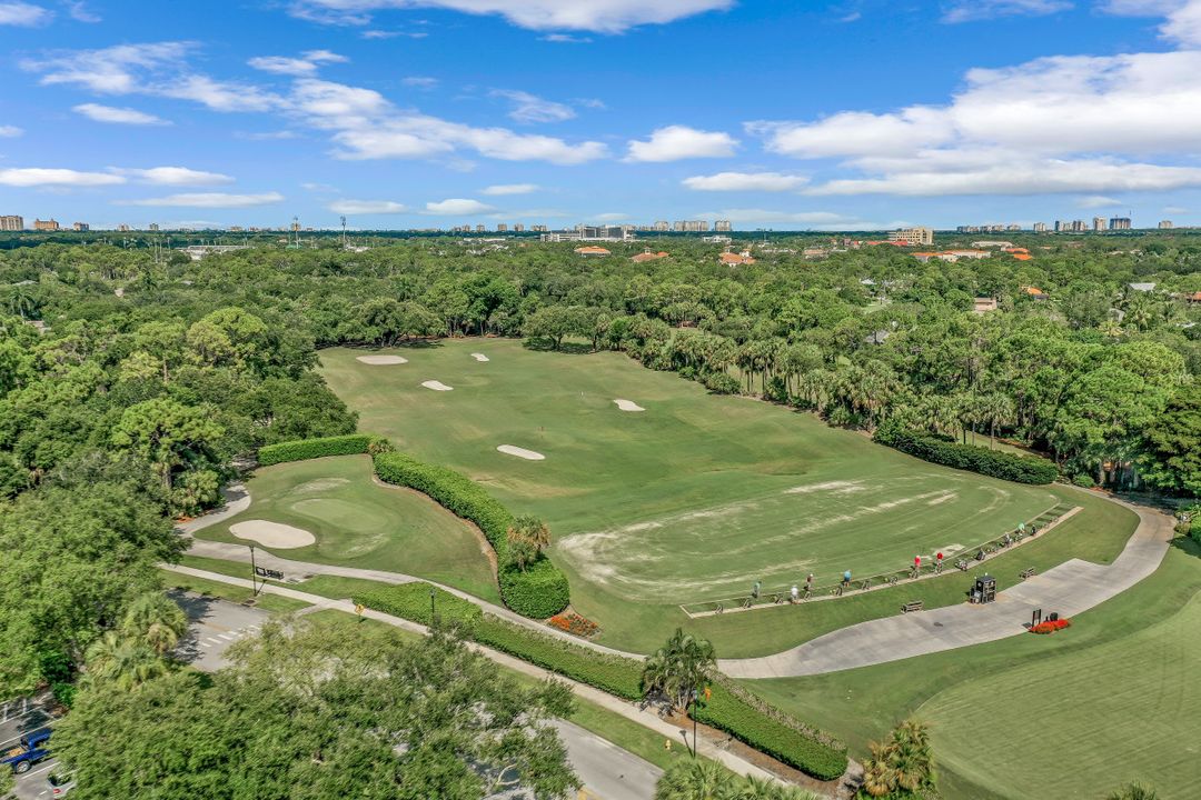 1818 Leamington Ln, Naples, FL 34109