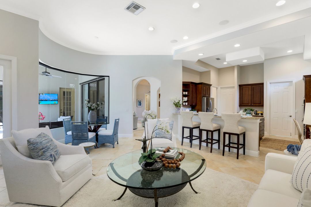 3114 Terramar Ct, Naples, FL 34119