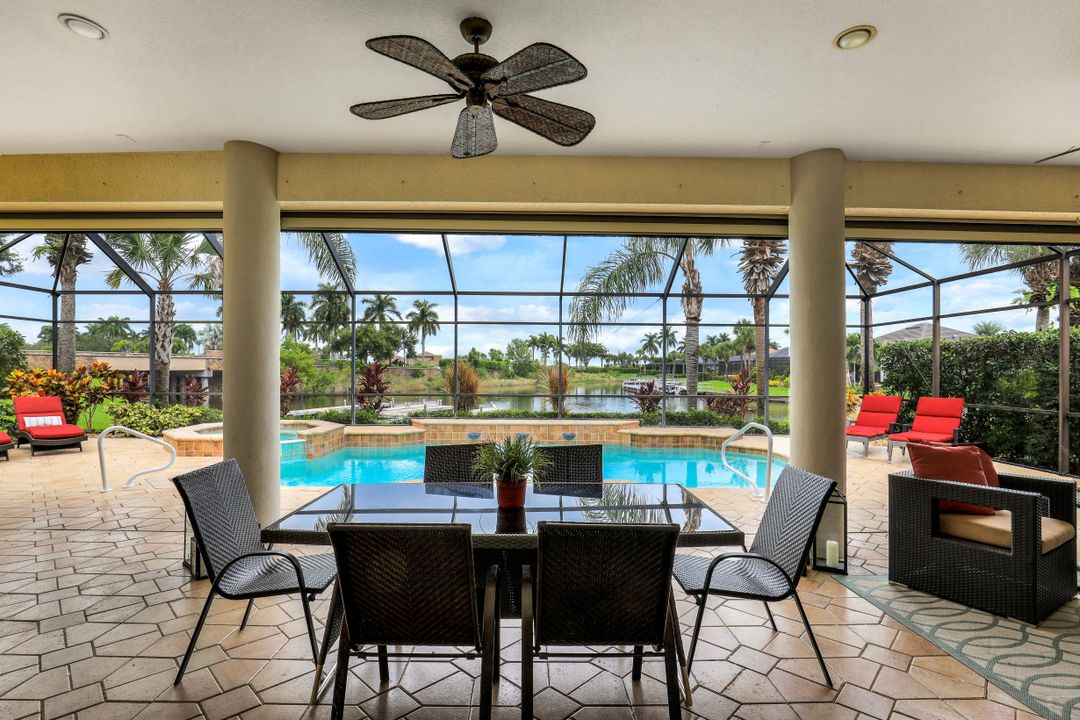 8733 Hideaway Harbor Ct, Naples, FL 34120