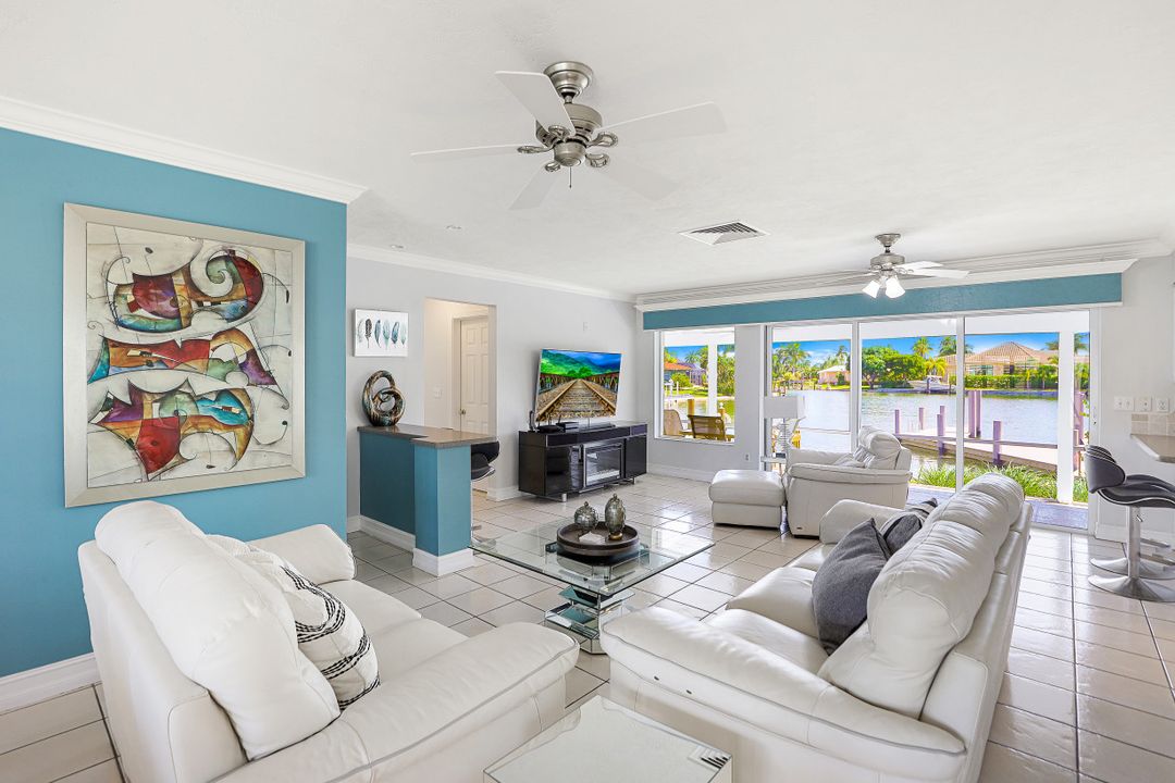 1201 Laurel Ct, Marco Island, FL 34145