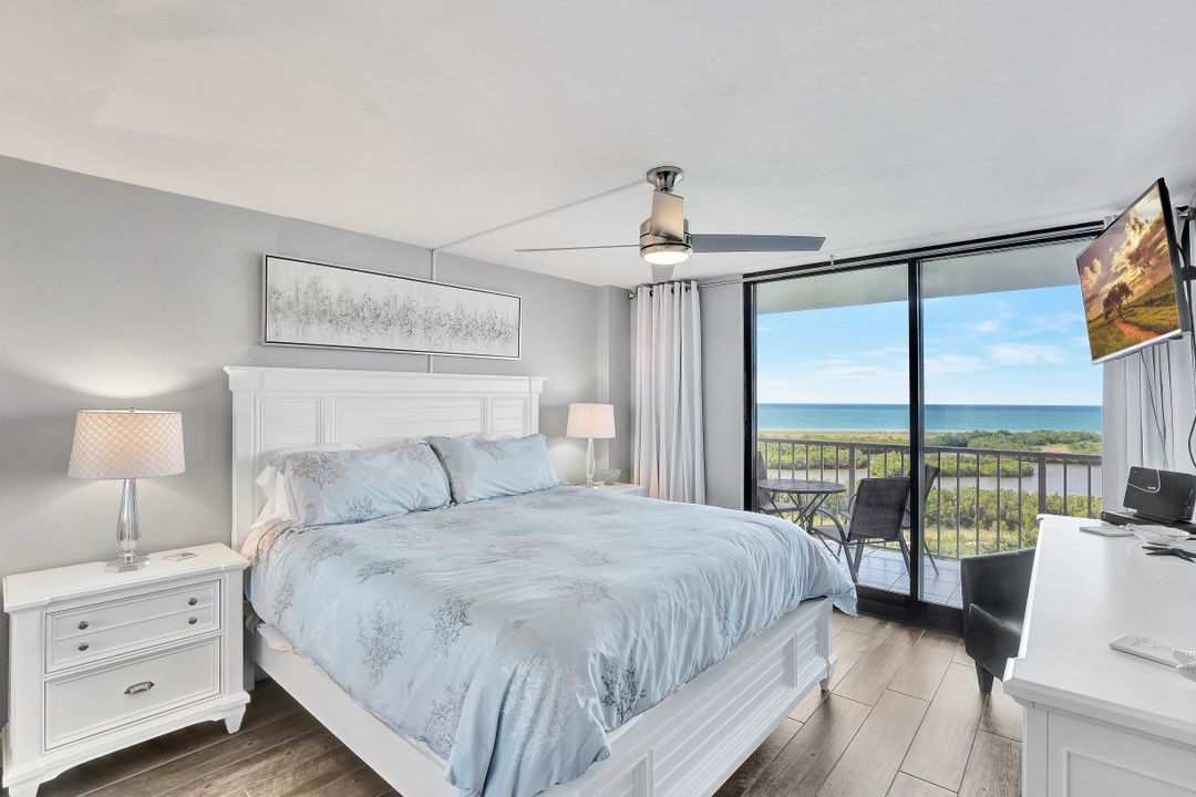 440 Seaview Ct #1002, Marco Island, FL 34145