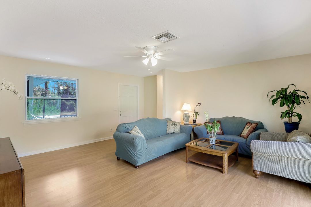 907 Maddock St E, Lehigh Acres, FL 33974