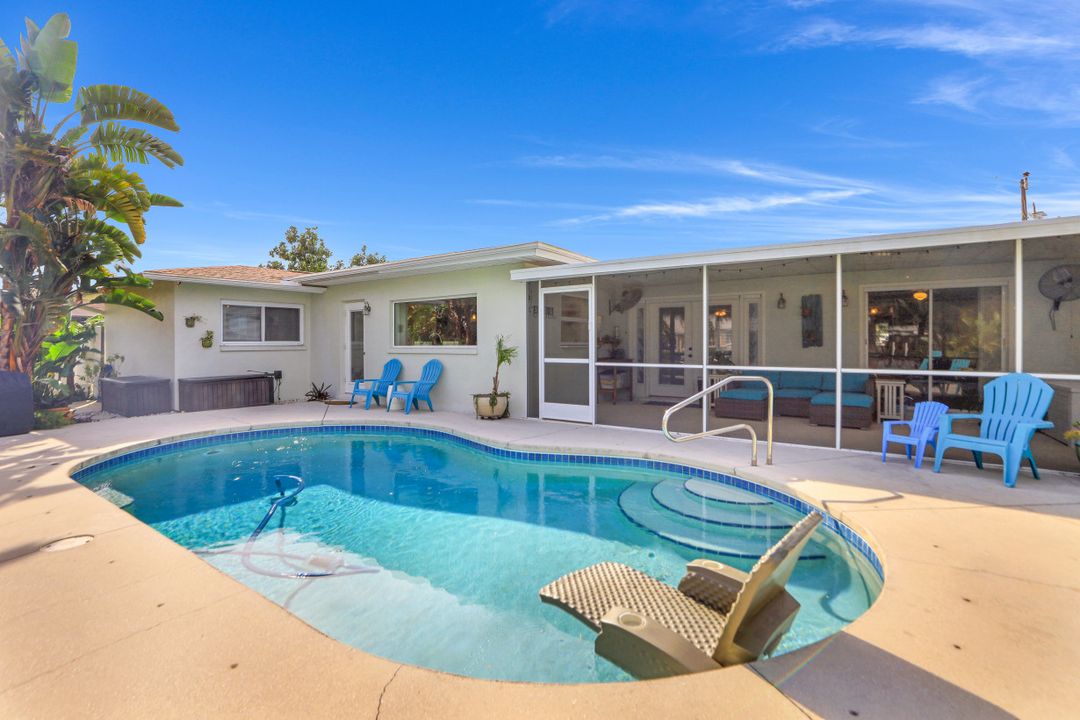 2625 SE 18th Ct, Cape Coral, FL 33904