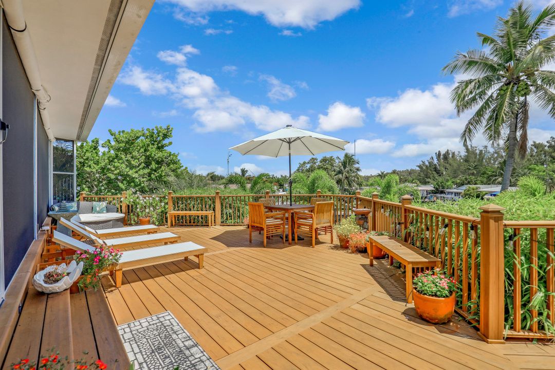 3544 Ruby Ave, Saint James City, FL 33956