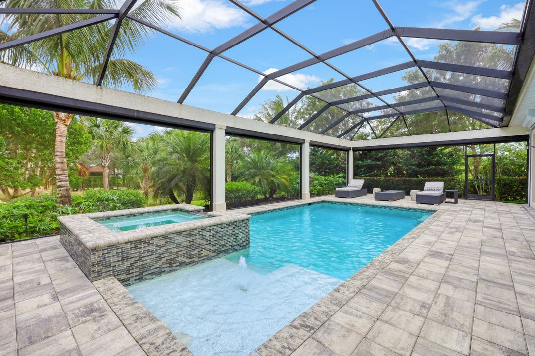 3125 Capistrano Ln, Naples, FL 34114