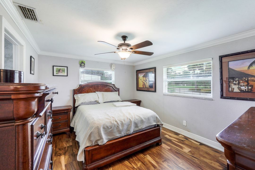 795 25th St SW, Naples, FL 34117