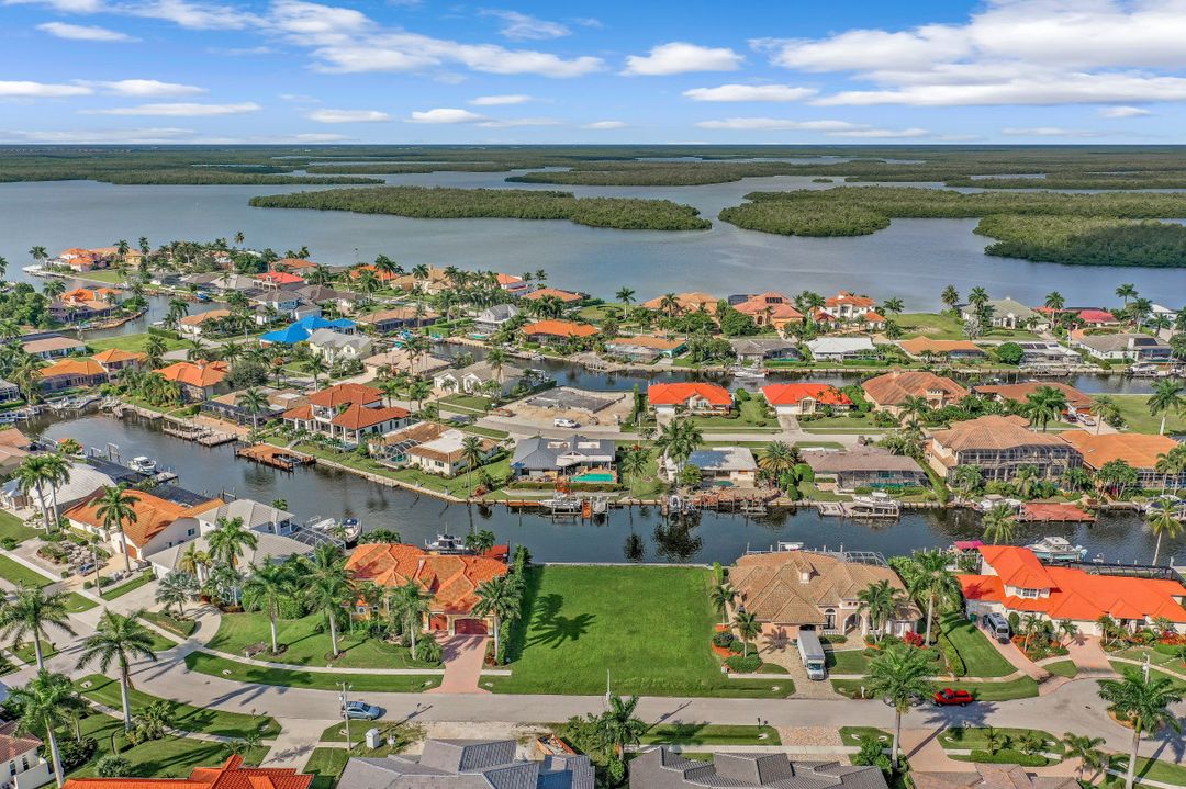 159 Dan River Ct, Marco Island, FL 34145