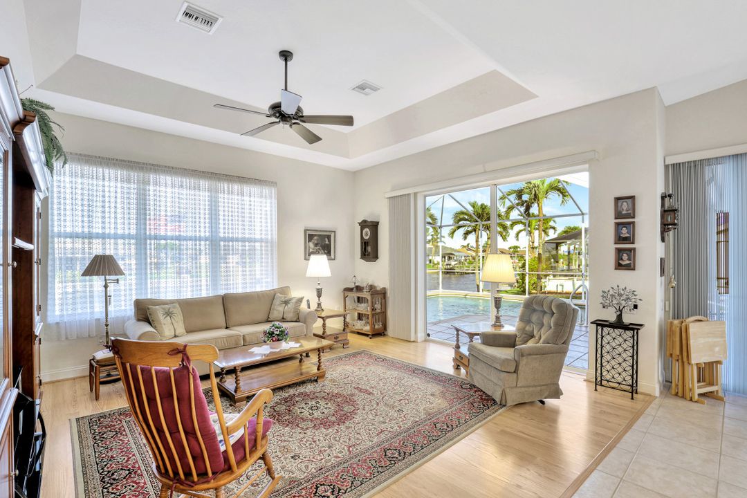 2709 SW 37th St, Cape Coral, FL 33914