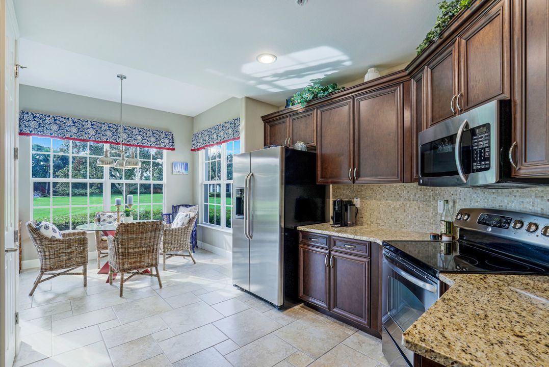 8036 Players Cove Dr #3-102, Naples, FL 34113