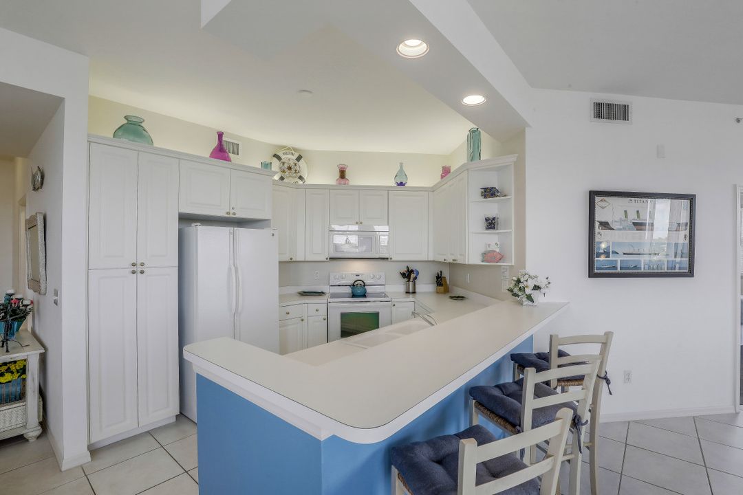 450 Launch Cir #504, Naples, FL 34108