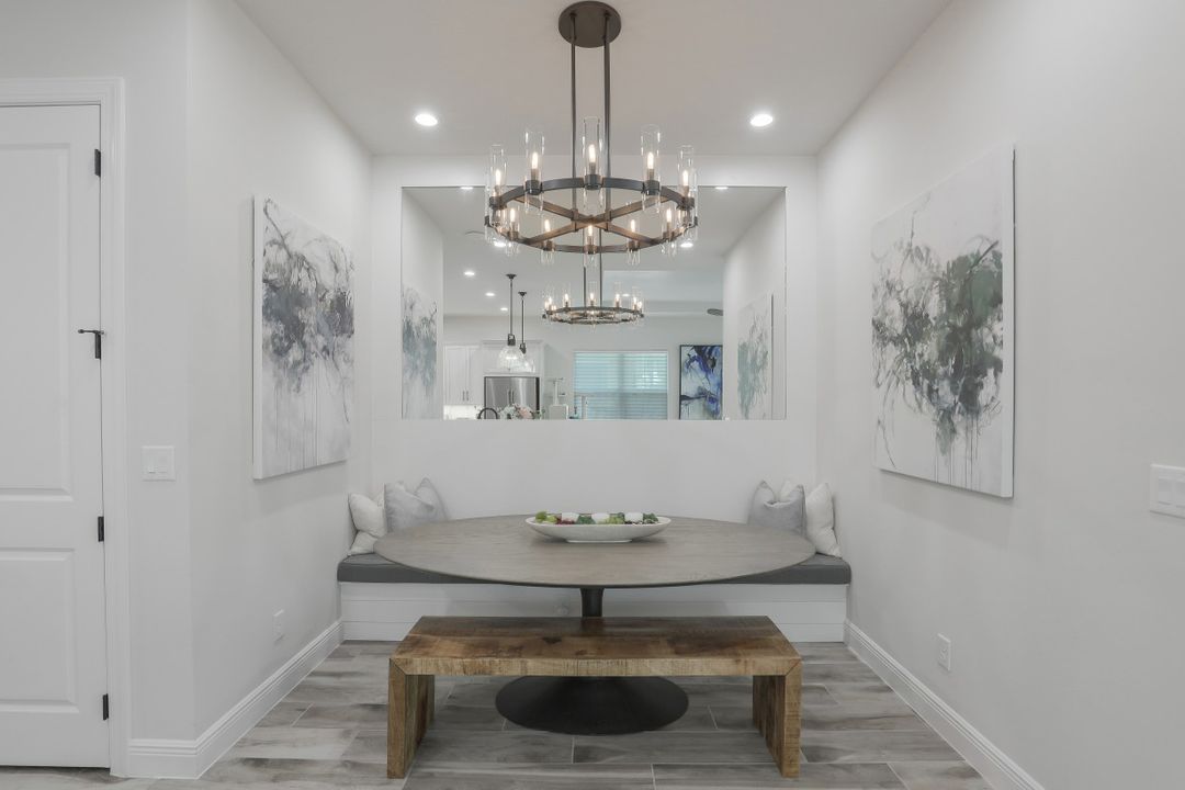 8967 St Lucia Dr, Naples, FL 34114