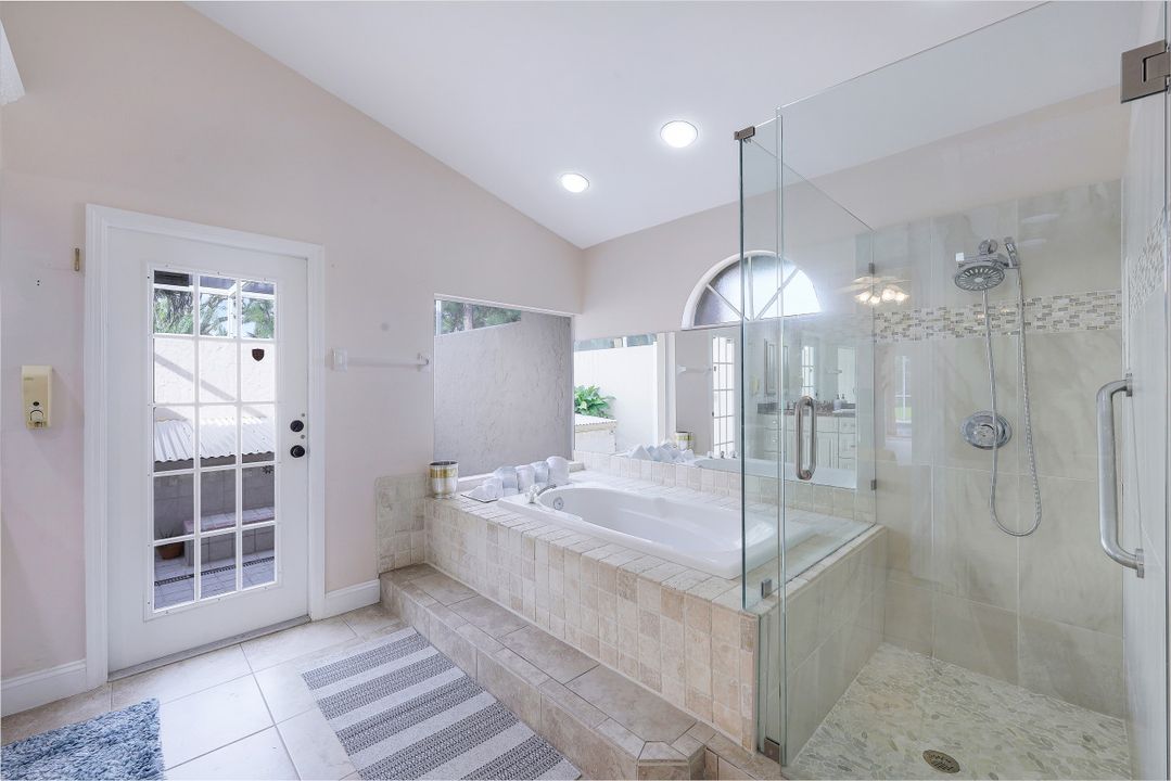 264 Henley Dr, Naples, FL 34104