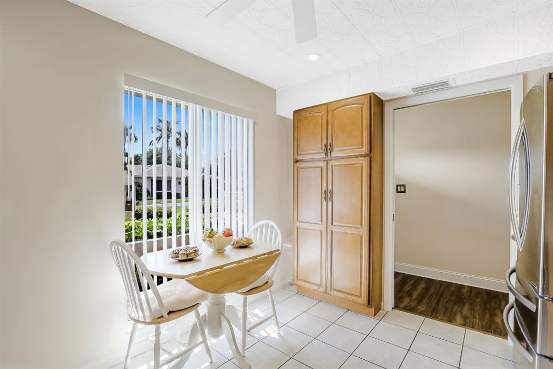 51 Glades Blvd #2, Naples, FL 34112