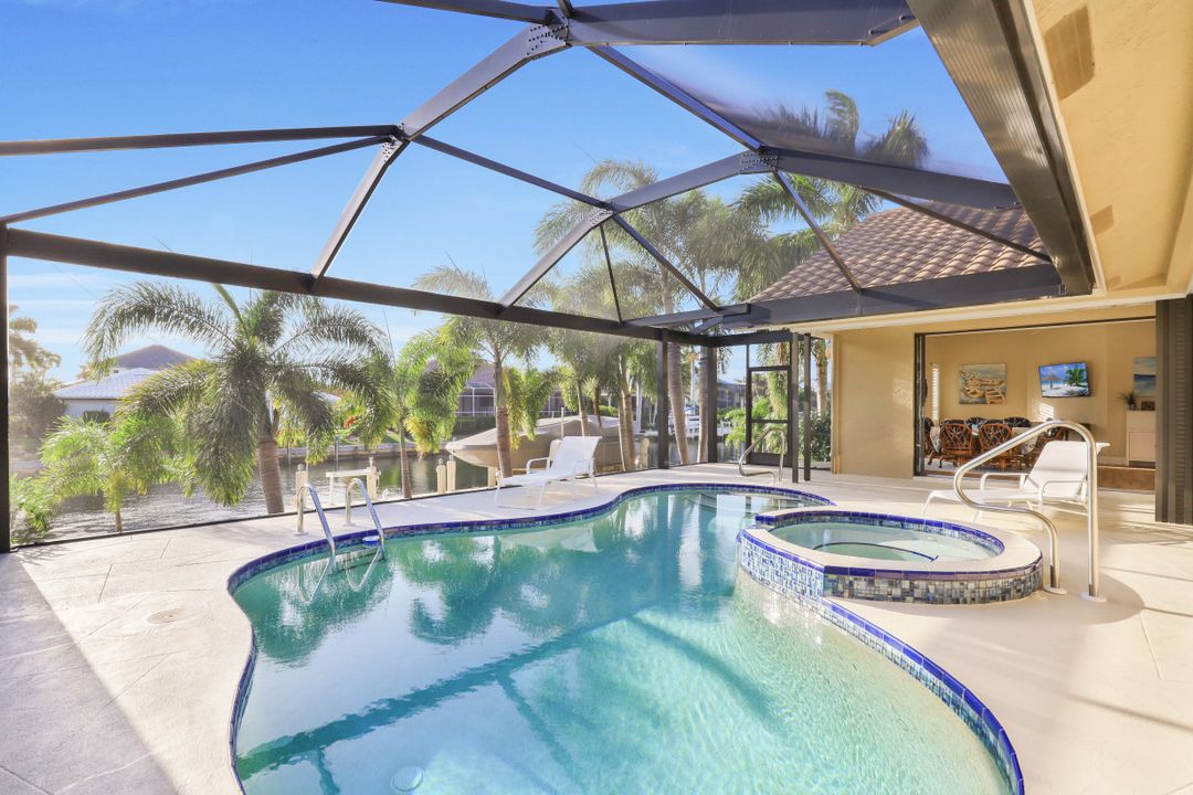 278 Sunflower Ct, Marco Island, FL 34145