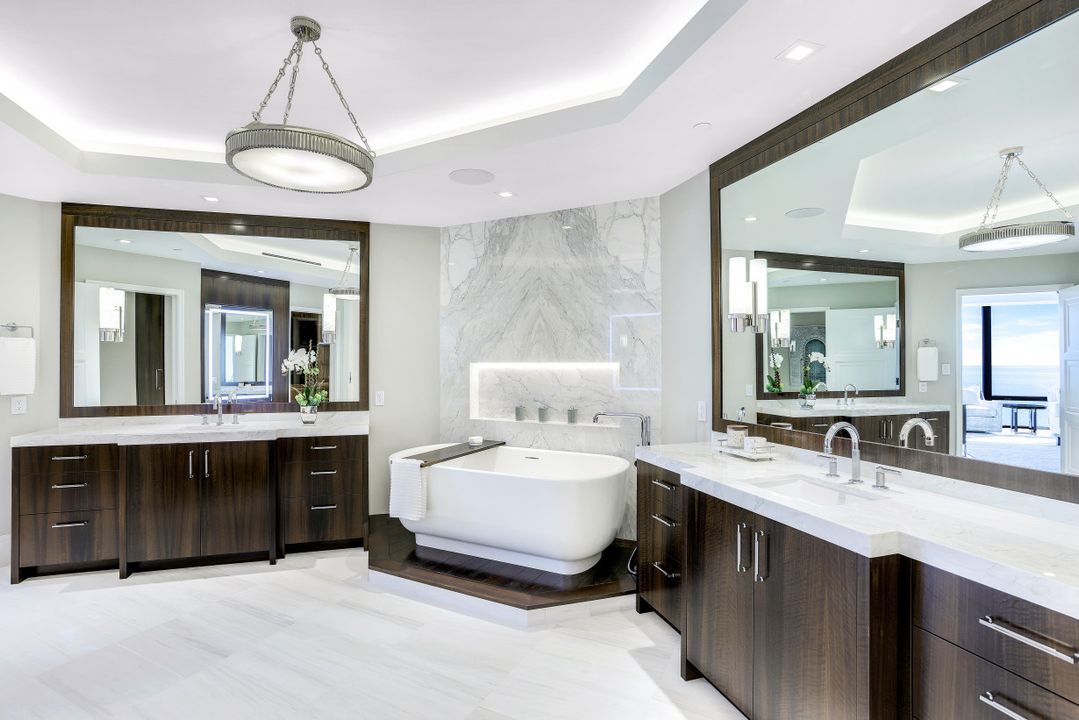 4951 Gulf Shore Blvd N #PH-402, Naples, FL 34103