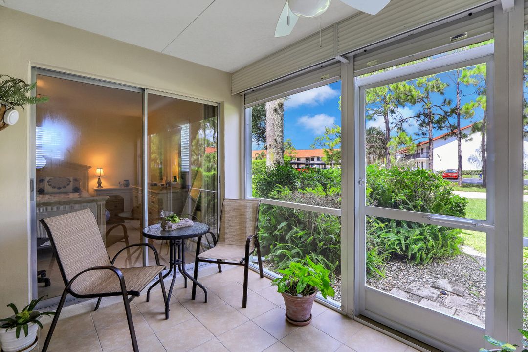300 Valley Stream Dr #6A, Naples, FL 34113