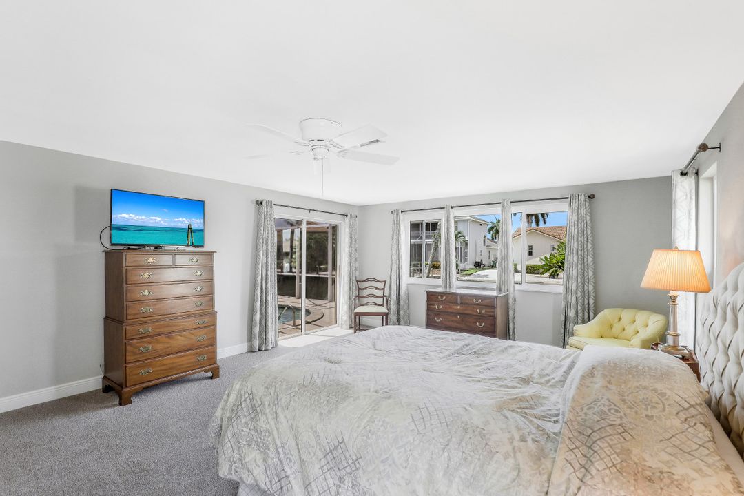 166 Hollyhock Ct, Marco Island, FL 34145