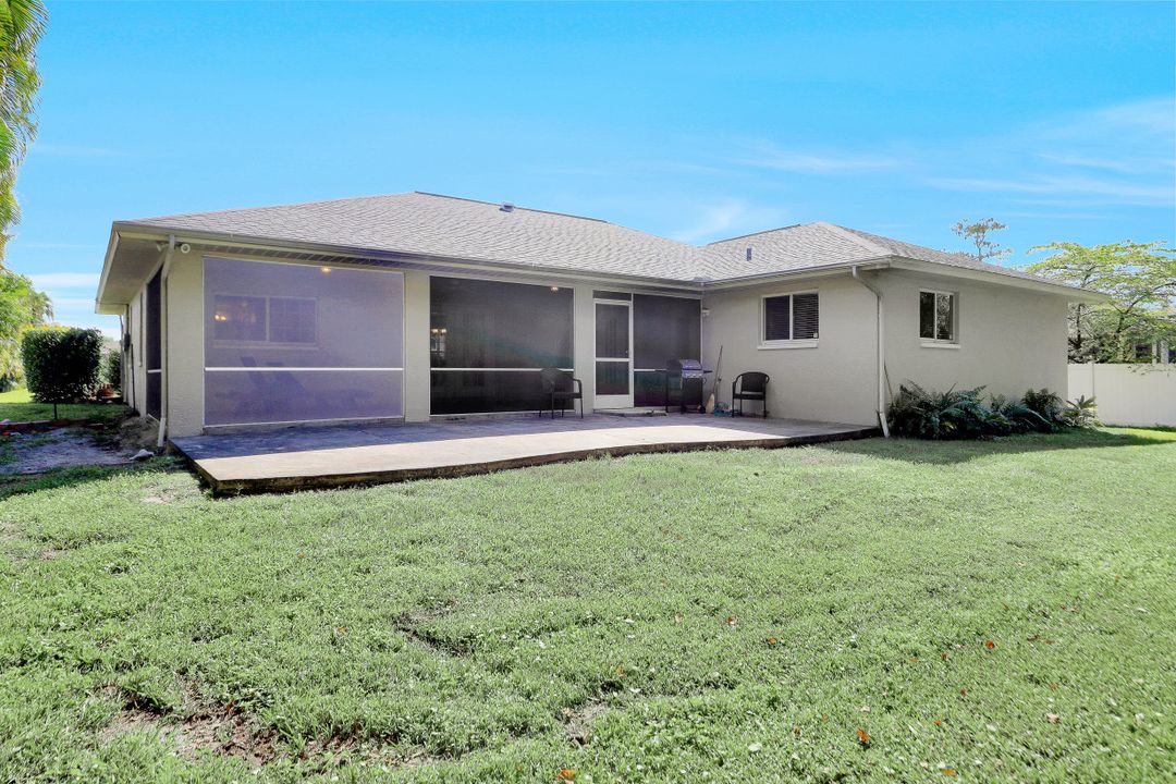 6665 Dabney St, Fort Myers, FL 33966