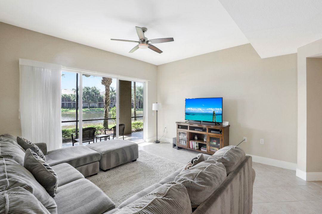 9224 Campanile Cir #101, Naples, FL 34114