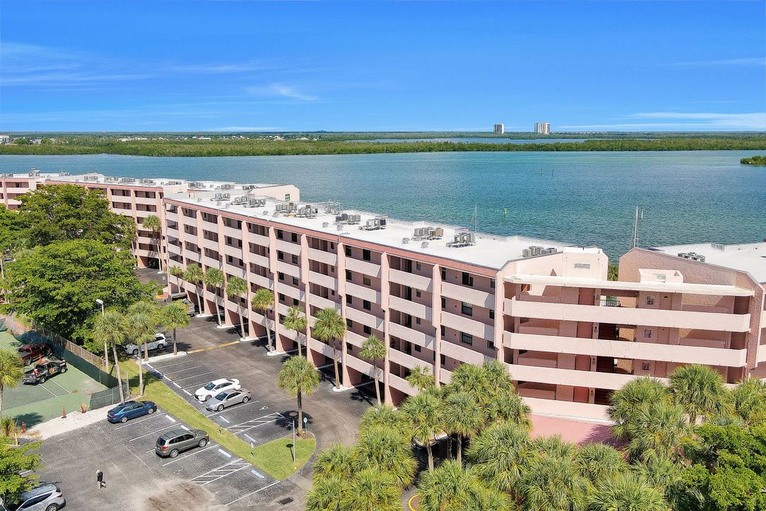 1085 Bald Eagle Dr #C-309, Marco Island, FL 34145