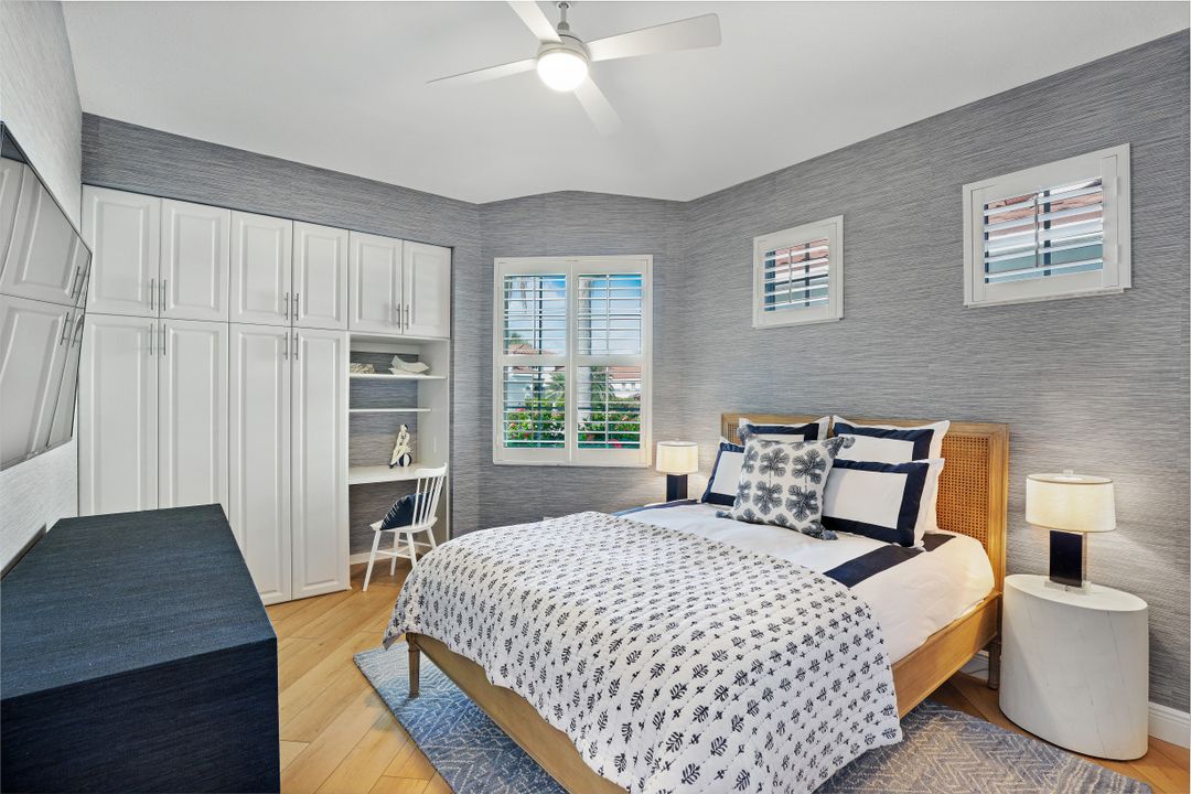 10304 Cape Roman Rd, Bonita Springs, FL 34135