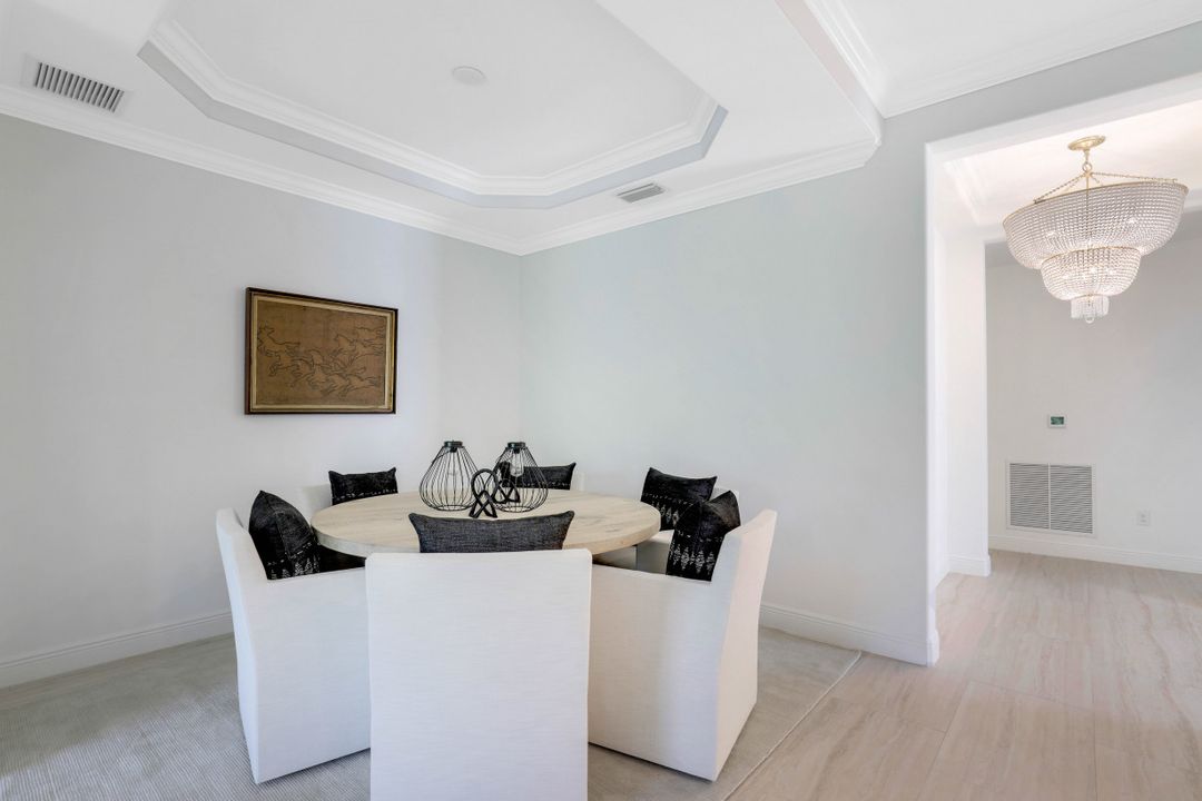 16352 Viansa Way #101, Naples, FL 34110