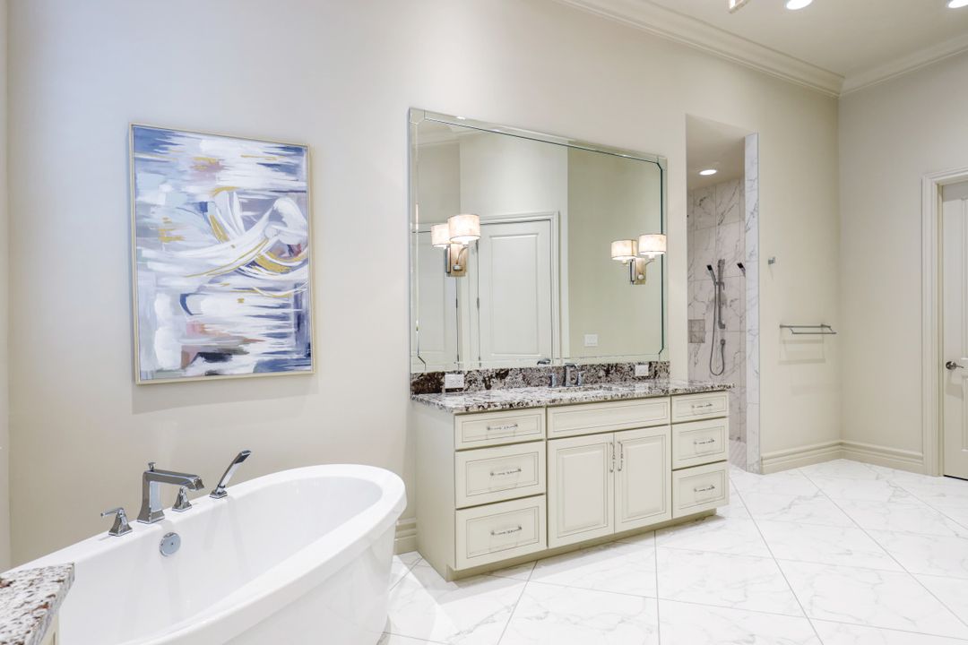 16459 Seneca Way, Naples, FL 34110