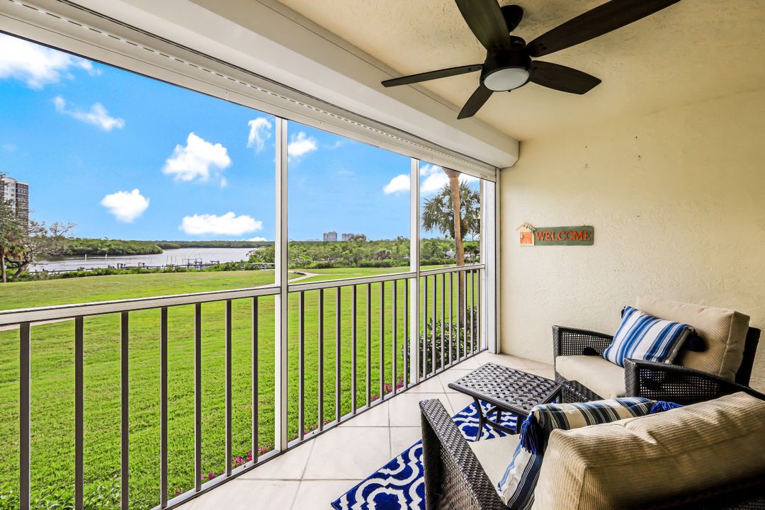 320 Horse Creek Dr #203, Naples, FL 34110