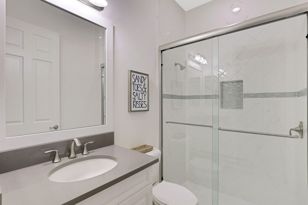 13824 Luna Dr, Naples, FL 34109