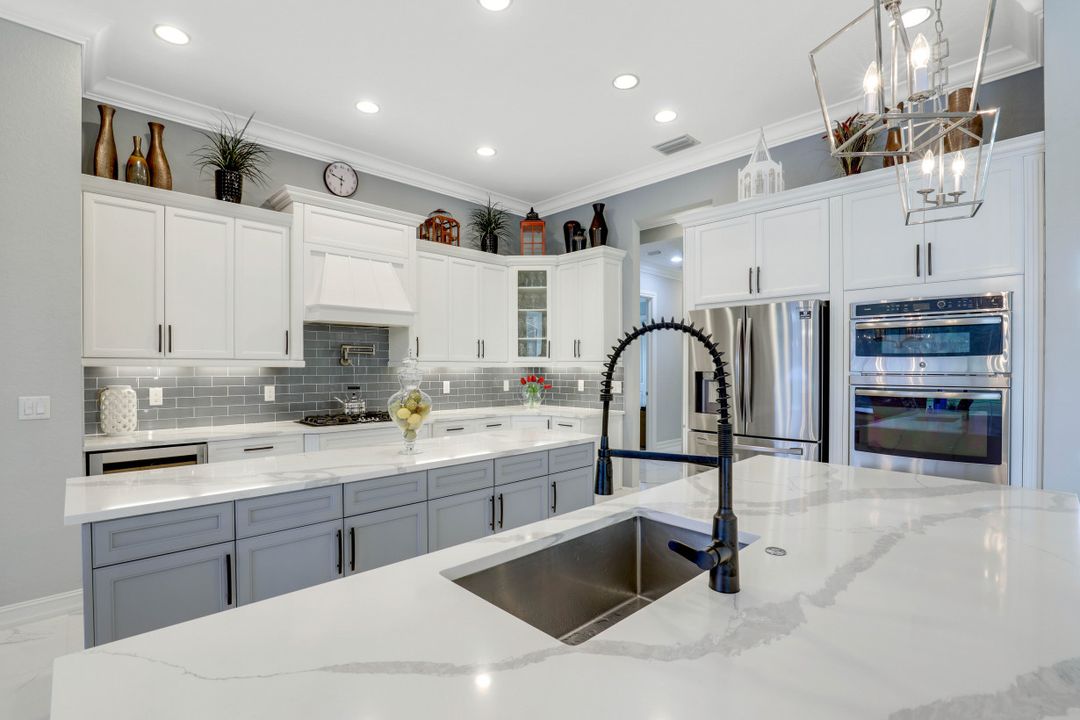 9559 Via Lago Way, Fort Myers, FL 33912