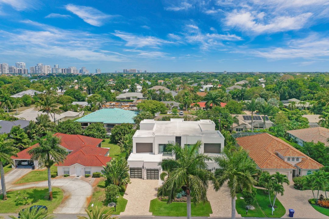 625 Fairway Terrace, Naples, FL 34103