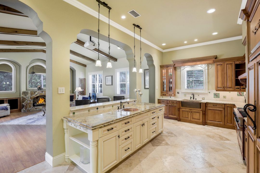 3651 Bay Creek Dr, Bonita Springs, FL 34134