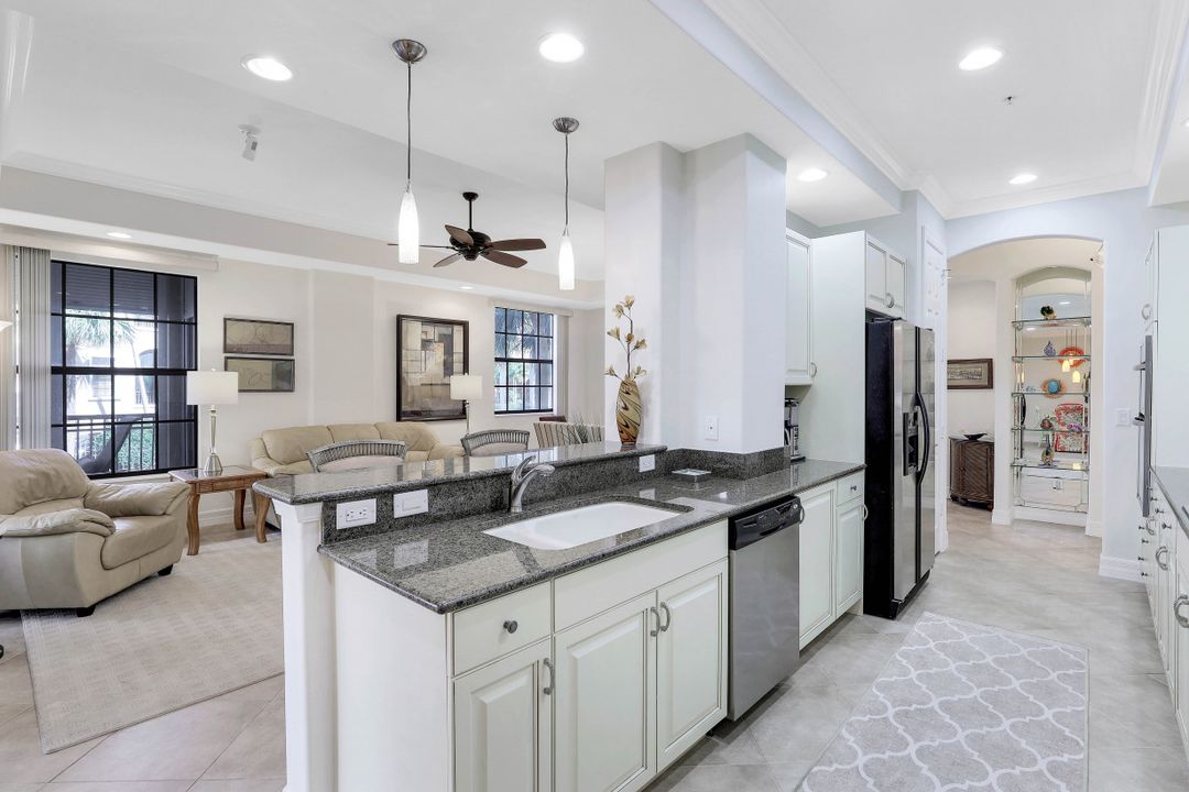 10731 Mirasol Dr #201, Miromar Lakes, FL 33913