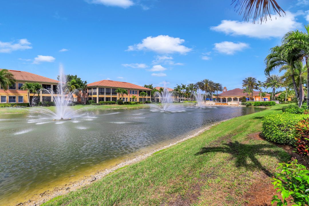 575 Avellino Isles Cir #101, Naples, FL 34119