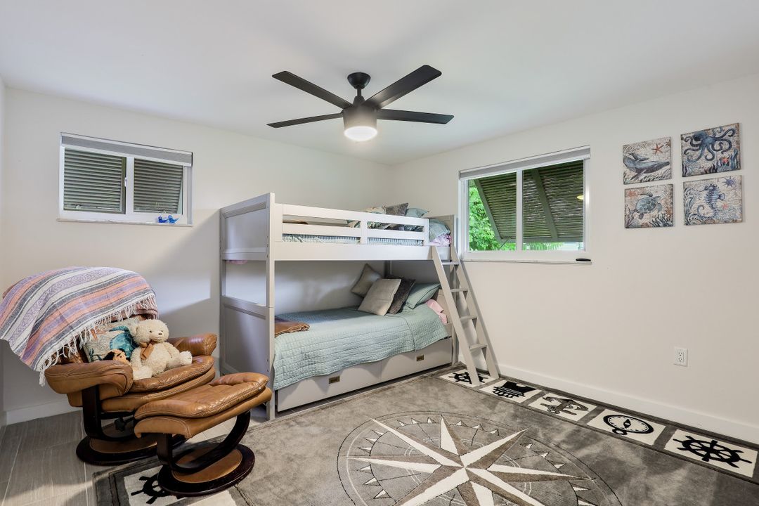 8719 Crest Ln, Fort Myers, FL 33907