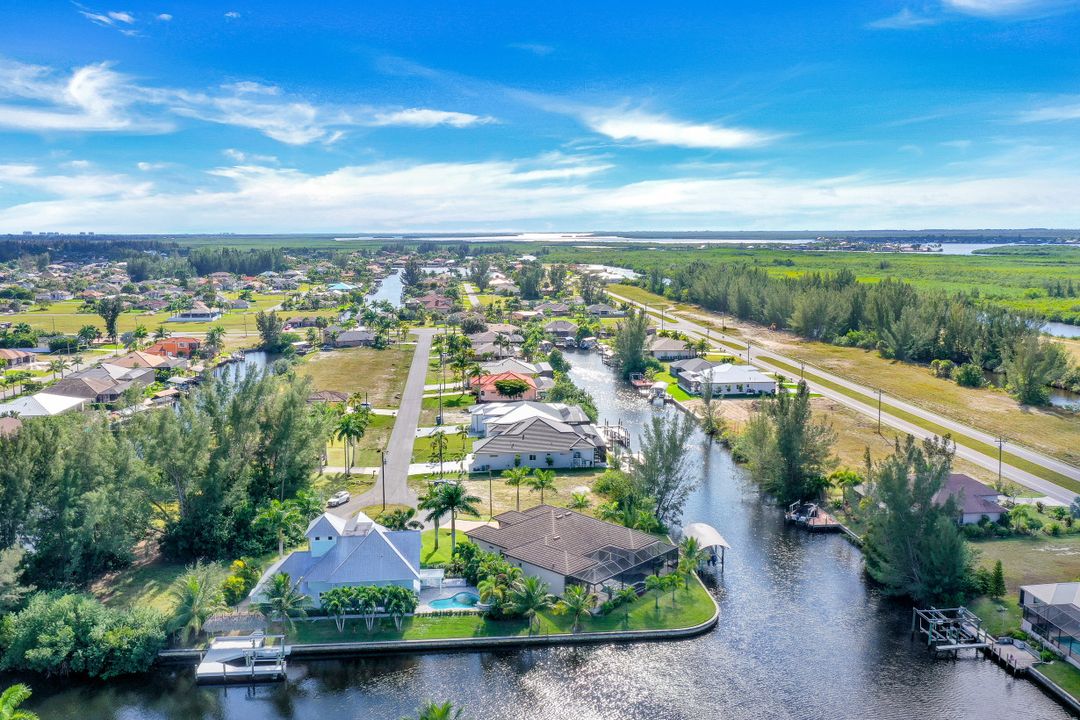 128 NW 39th Ave, Cape Coral, FL 33993